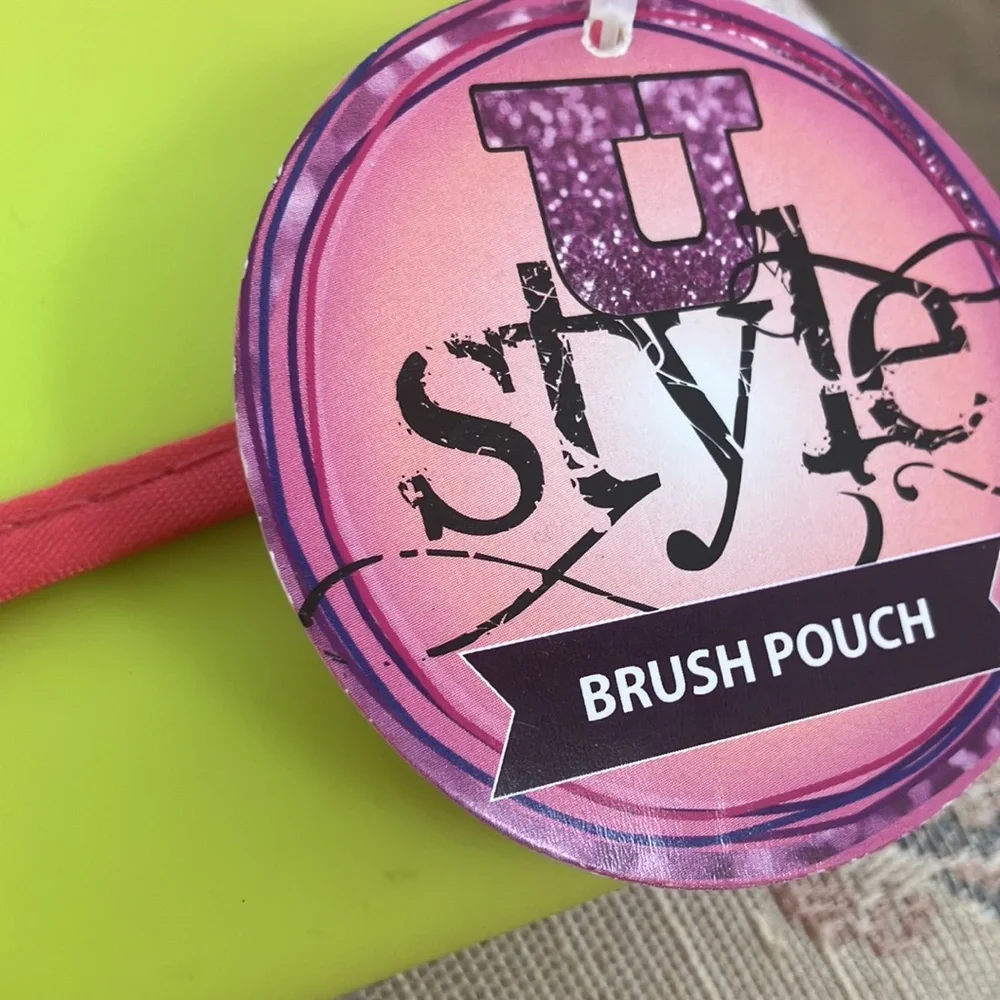 FINAL MARKDOWN Style brush pouch